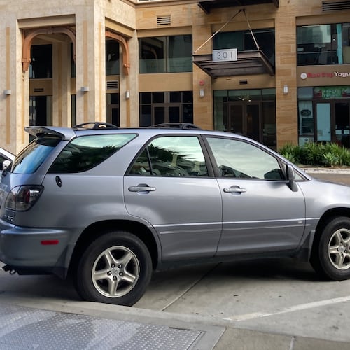 The author's 2002 Lexus RX. (Matt Degen for the AJC)