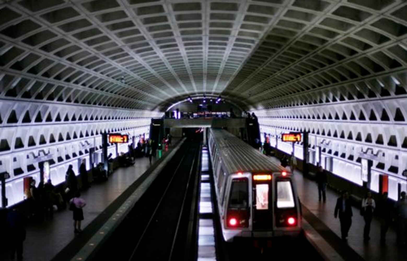 Washington, D.C., sites wow first-timers and travel vets