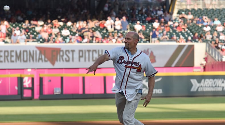 Braves great John Smoltz throws out the ceremonial first pitch before the Braves’ home game against the Washington Nationals. HYOSUB SHIN / HSHIN@AJC.COM