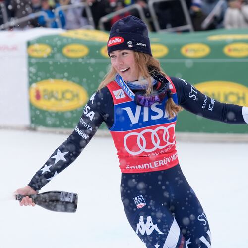 United States' Mikaela Shiffrin celebrates winning an alpine ski, women's World Cup slalom, in Spindleruv Mlyn, Czech Republic, Sunday, Jan. 25, 2026. (AP Photo/Giovanni Auletta)