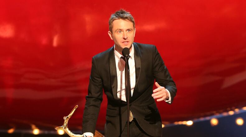 Chris Hardwick accepts the smartacus award on stage at the Guys Choice Awards at Sony Pictures Studios on Saturday, June 7, 2014, in Culver City, Calif. (Photo by Paul A. Hebert/Invision/AP)