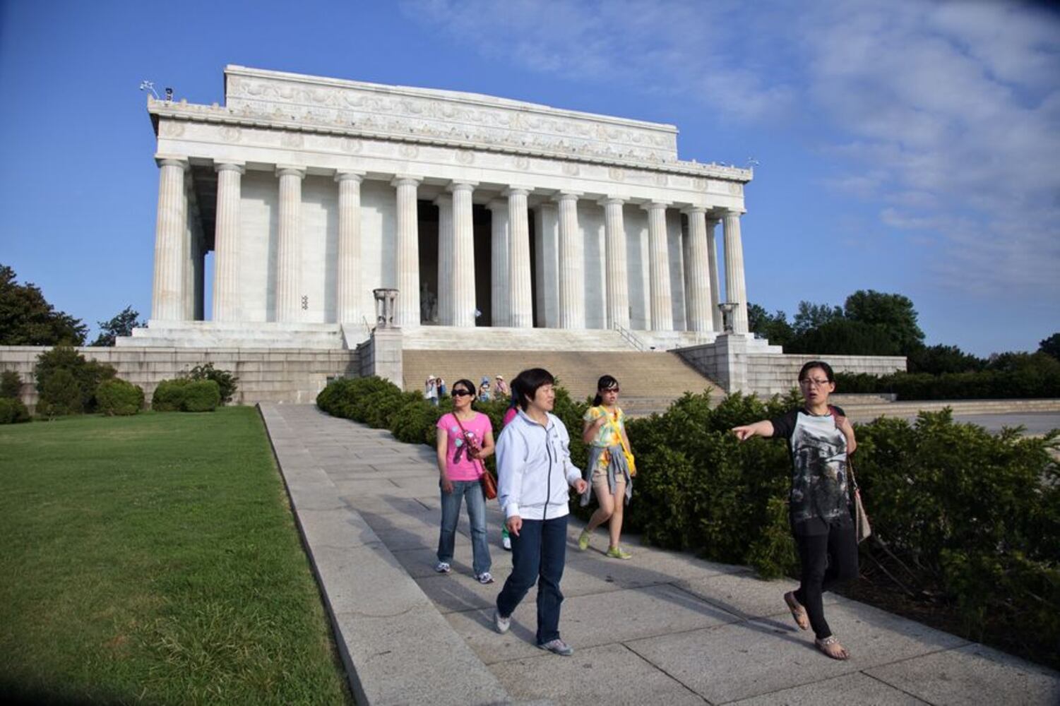 Lincoln Memorial vandalized