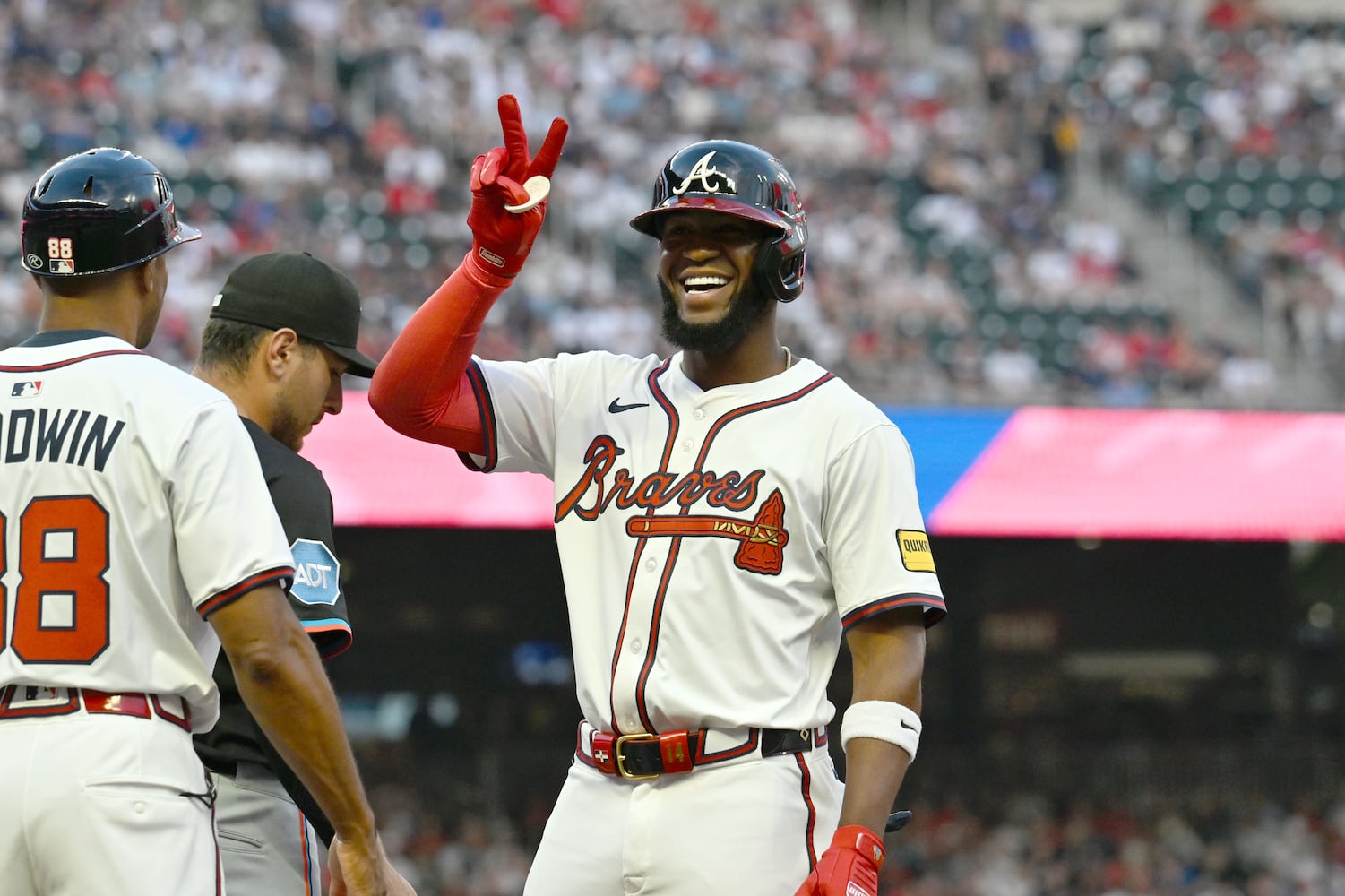 Photos: Braves home opener