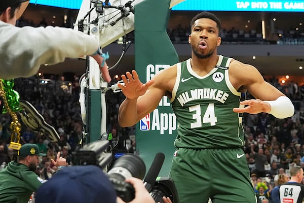 Bucks striker Giannis Antetokounmpo, famous in match 3 in a series of NBA basketball playoffs against the Indiana Pacers on April 25 in Milwaukee. ESPN has reported that Eunttokounmpo is 