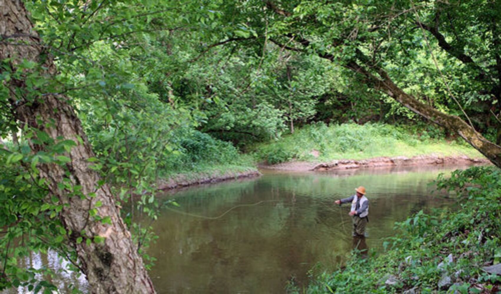 Fishing with Falcons head coach Mike Smith