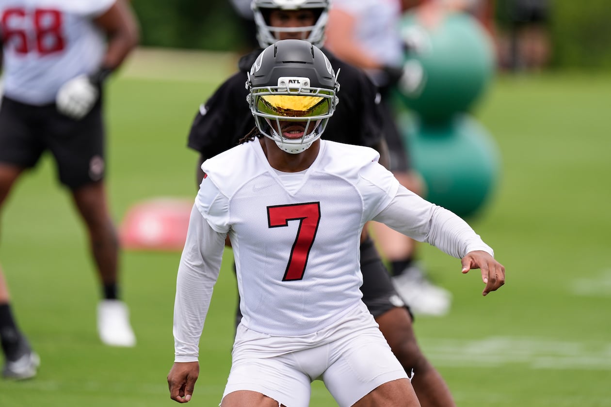 Falcons running back Bijan Robinson — pictured working out Monday, June 8, 2026 — caught a touchdown pass from Tua Tagovailoa on Wednesday, June 17, 2026, at mandatory minicamp in Flowery Branch. (Mike Stewart/AP )