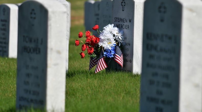 (For Memorial Day use) May 6, 2021 Canton - General scene at Georgia National Cemetery in CantonÊon Thursday, May 6, 2021. (Hyosub Shin / Hyosub.Shin@ajc.com)