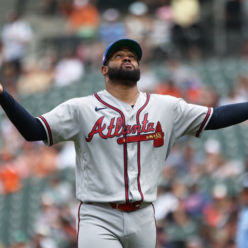 Atlanta Braves pitcher Reynaldo Lopez celebrates during the first inning of a baseball game against the Baltimore Orioles, Sunday, July 26, 2026, in Baltimore. (AP Photo/Daniel Kucin Jr.)