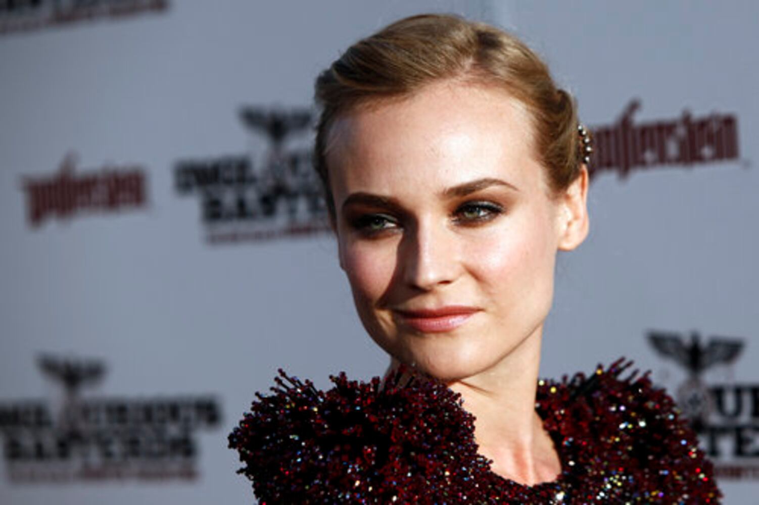 Stars of 'Inglourious Basterds' at worldwide premieres