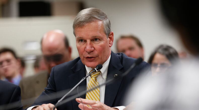 Georgia Tech president Bud Peterson testifies at a committee meeting called by State Rep. Earl Ehrhart. BOB ANDRES / BANDRES@AJC.COM