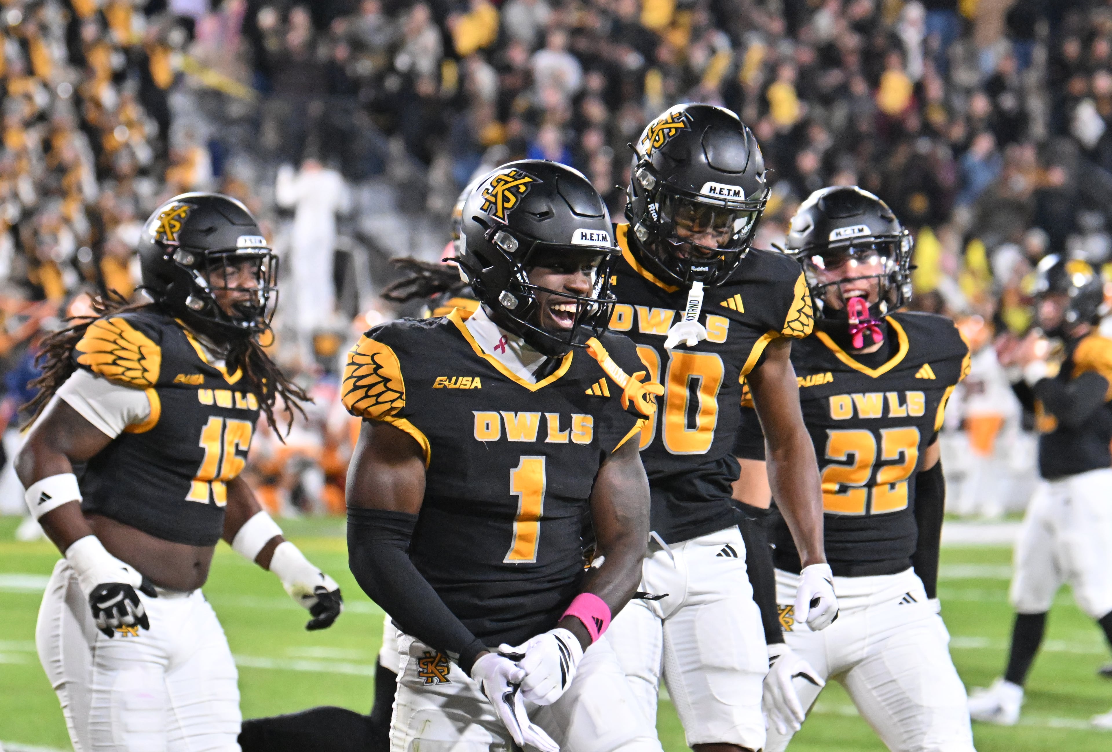 Kennesaw State wide receiver Gabriel Benyard (1) celebrates after scoring a touchdown during the first half in an NCAA college football game at Fifth Third Stadium, Tuesday, October 28, 2025 in Kennesaw. (Hyosub Shin / AJC)