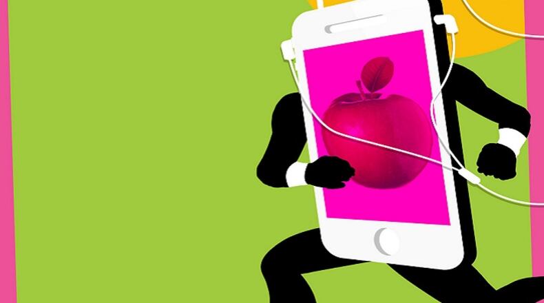 The use of diet apps can help you drop some pounds, with the help of tracking your food intake and exercise, plus peer support. (Rick Nease/Detroit Free Press/MCT)