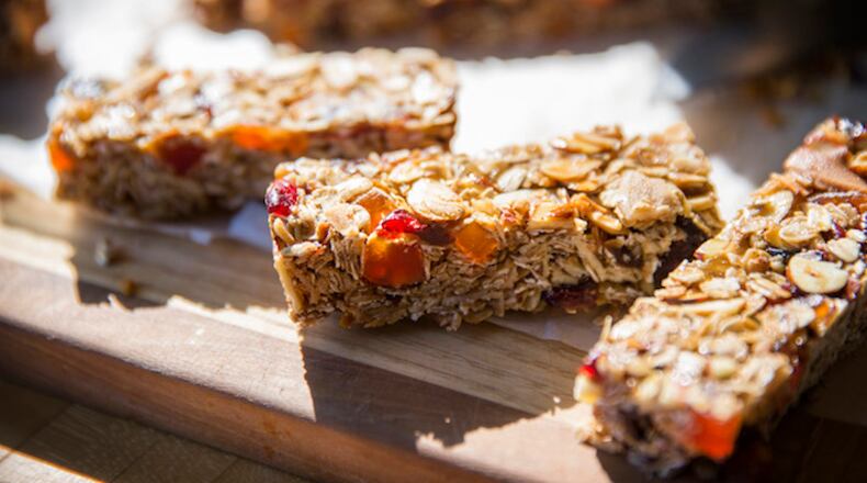 Homemade granola bars for school breakfasts and lunches. (Leila Navidi/Minneapolis Star Tribune/TNS)