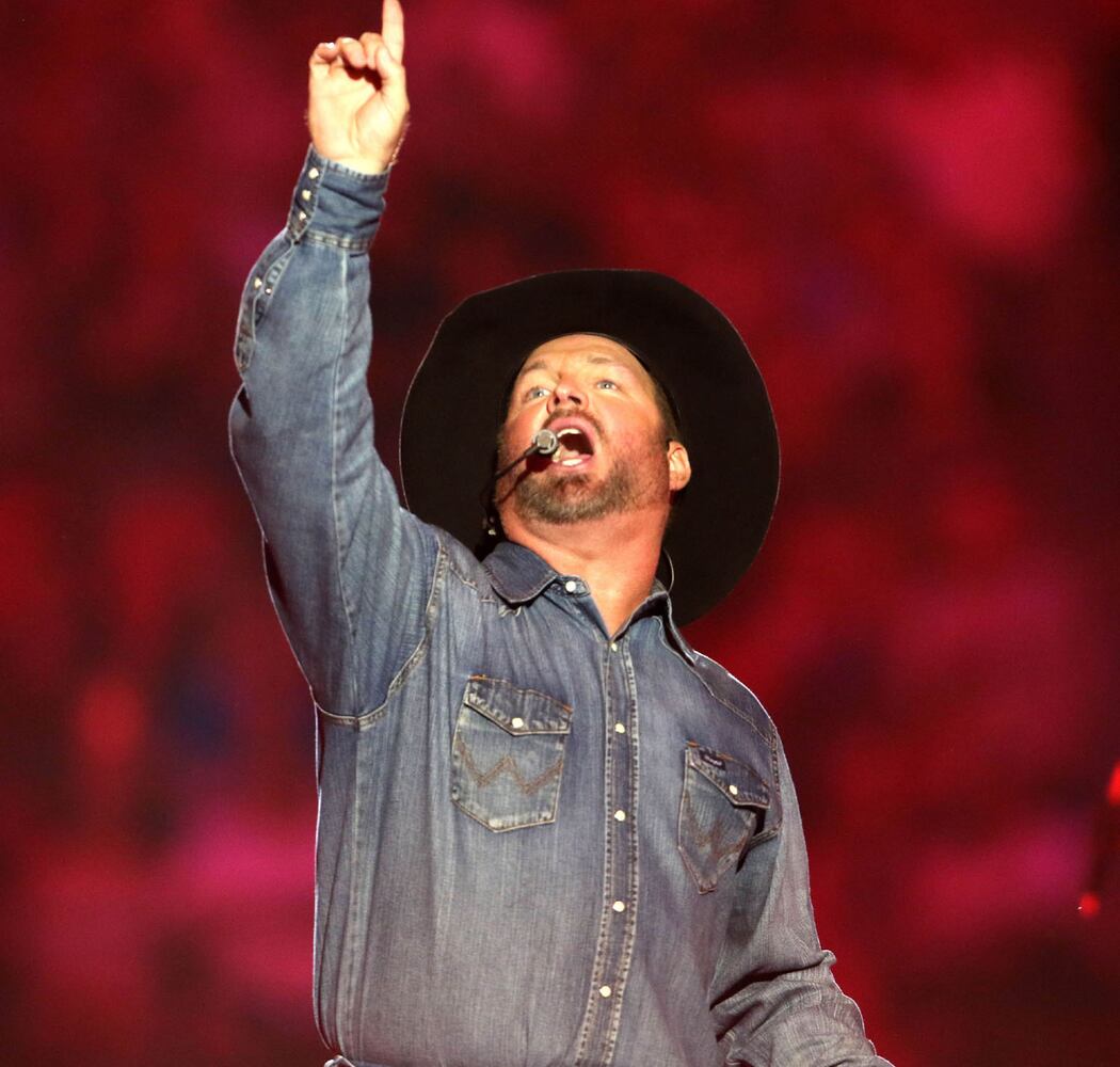 Garth Brooks at Atlanta's Mercedes-Benz Stadium
