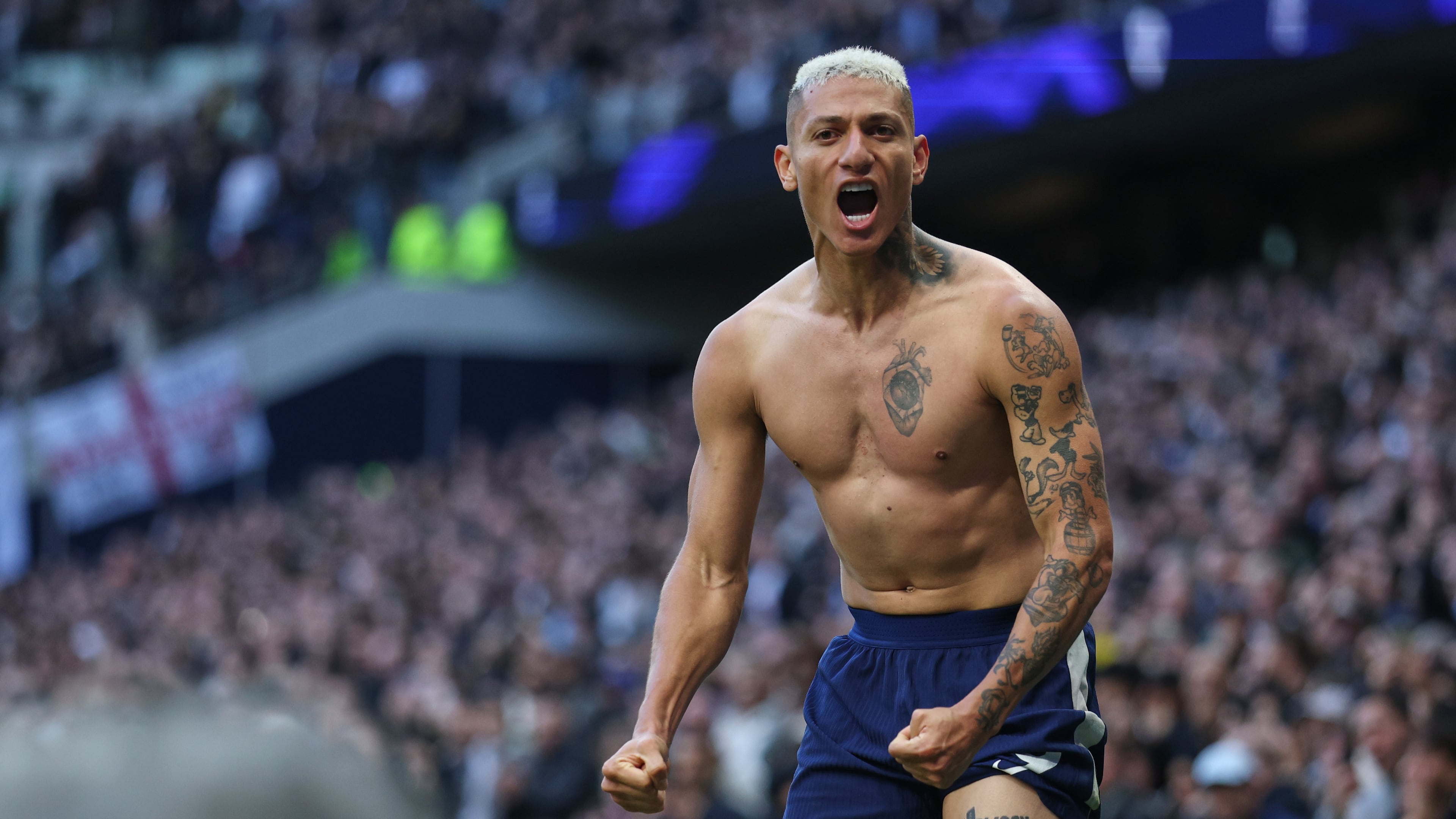 Tottenham's Richarlison celebrates after scoring his side's second goal during the English Premier League soccer match between Tottenham Hotspur and Manchester United in London, England, Saturday, Nov. 8, 2025. (AP Photo/Ian Walton)
