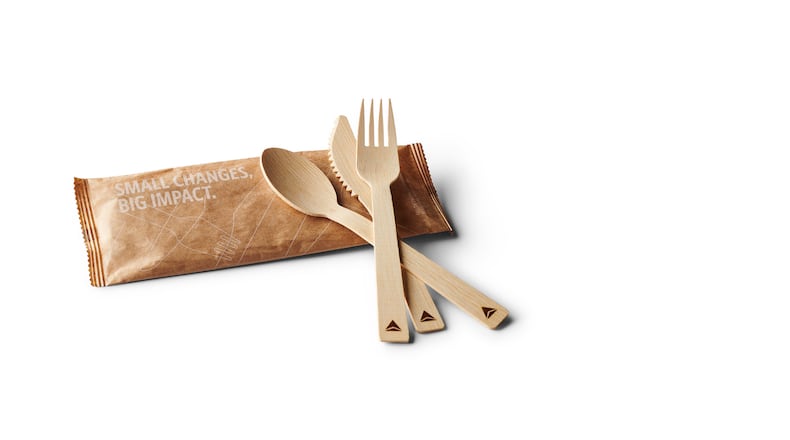 Delta now offers bamboo cutlery in first class with packaged meals. Source: Delta