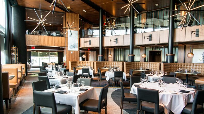 Del Frisco’s Double Eagle Steakhouse main dining area. Photo credit- Mia Yakel