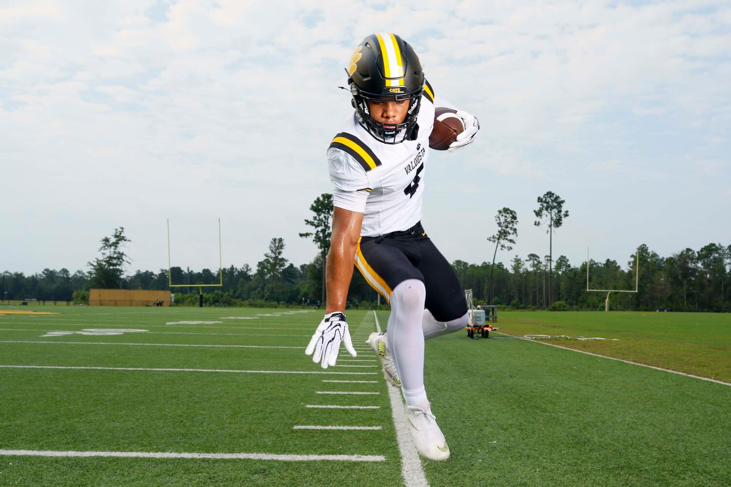 AJC Super 11, Marquis Fennel