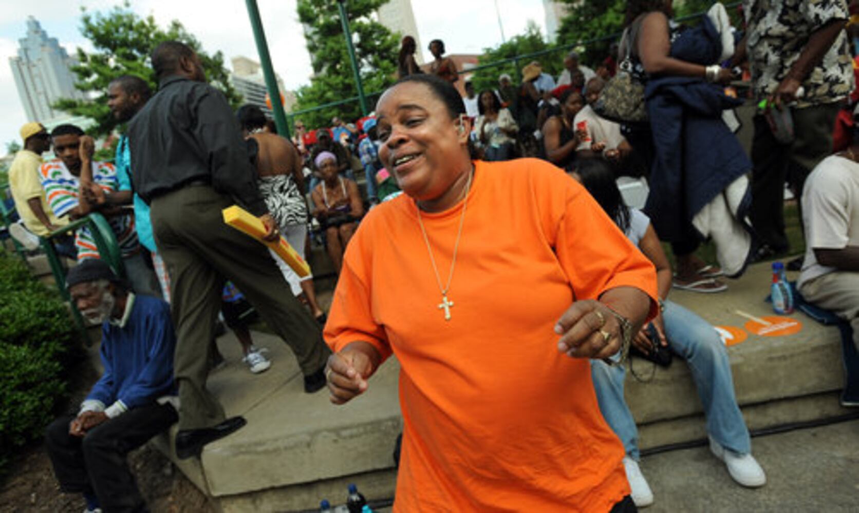 WindDown crowds pack Centennial Park