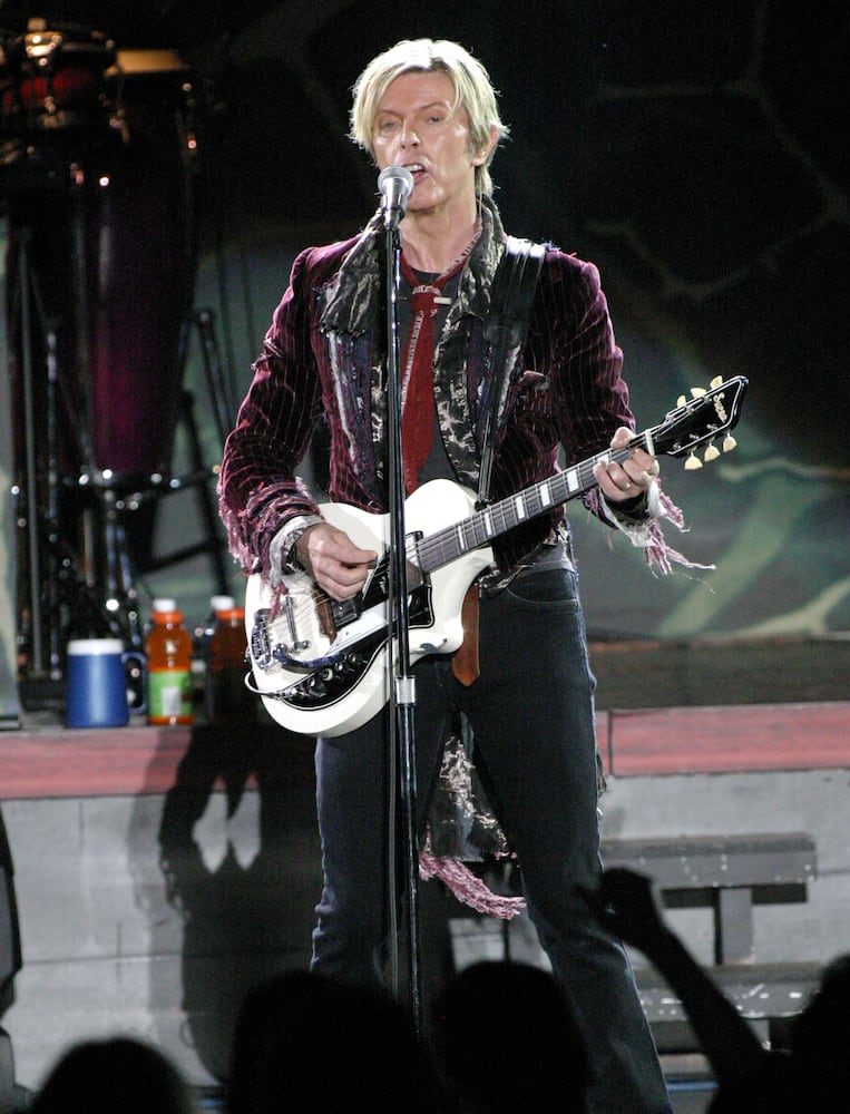 David Bowie plays Atlanta