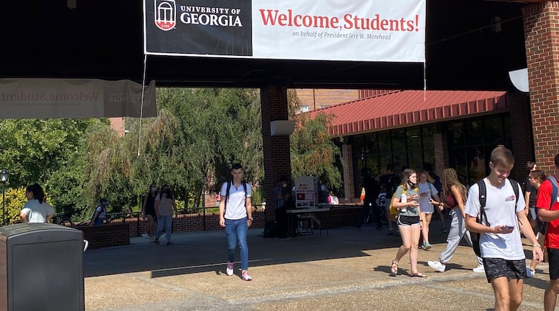 University of Georgia students walk on the Athens campus on Sept. 14, 2021 (Eric Stirgus/eric.stirgus@ajc.com.)