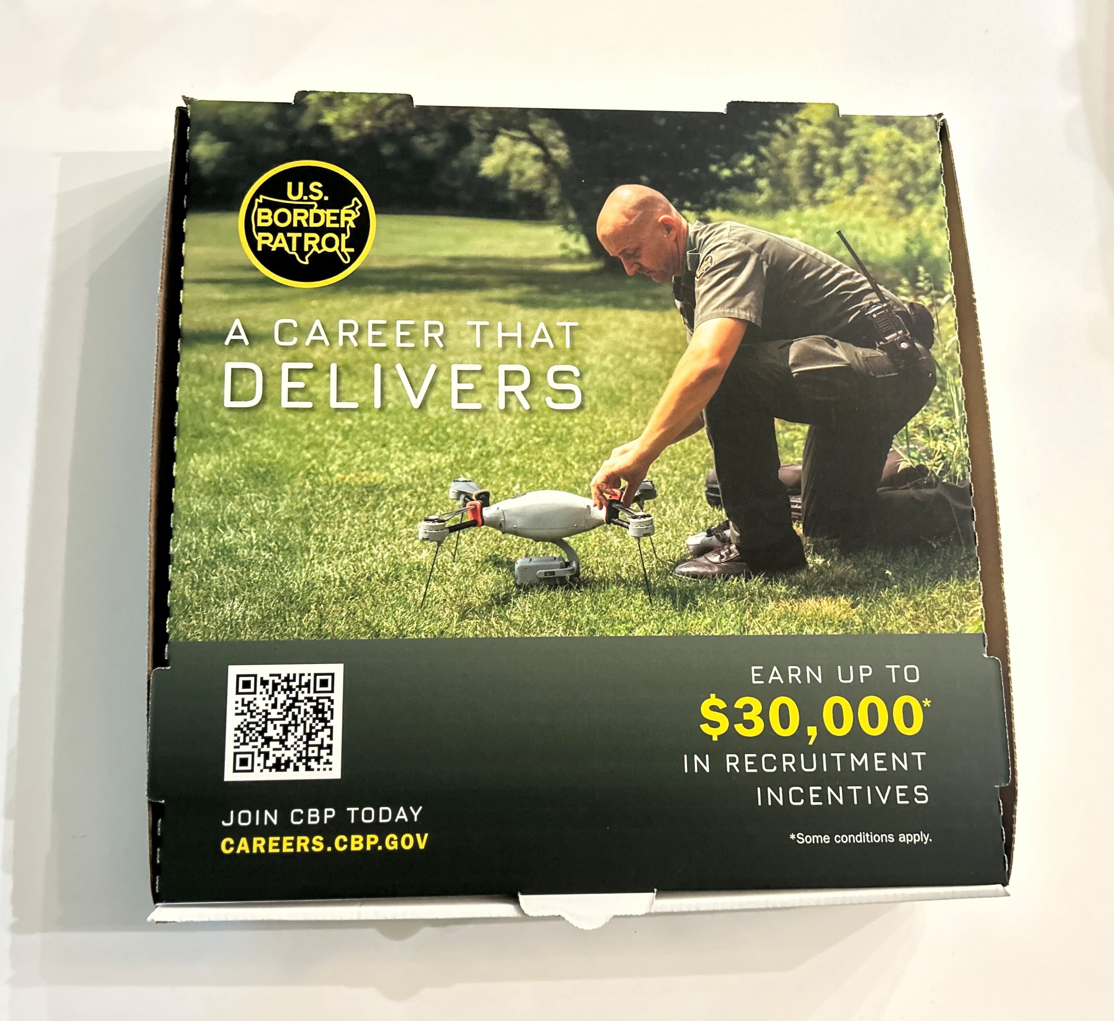 The ads tout U.S. Customs and Border Protection as a “Career that Delivers” and offer $30,000 in potential hiring incentives. (Gray Mollenkamp/AJC)