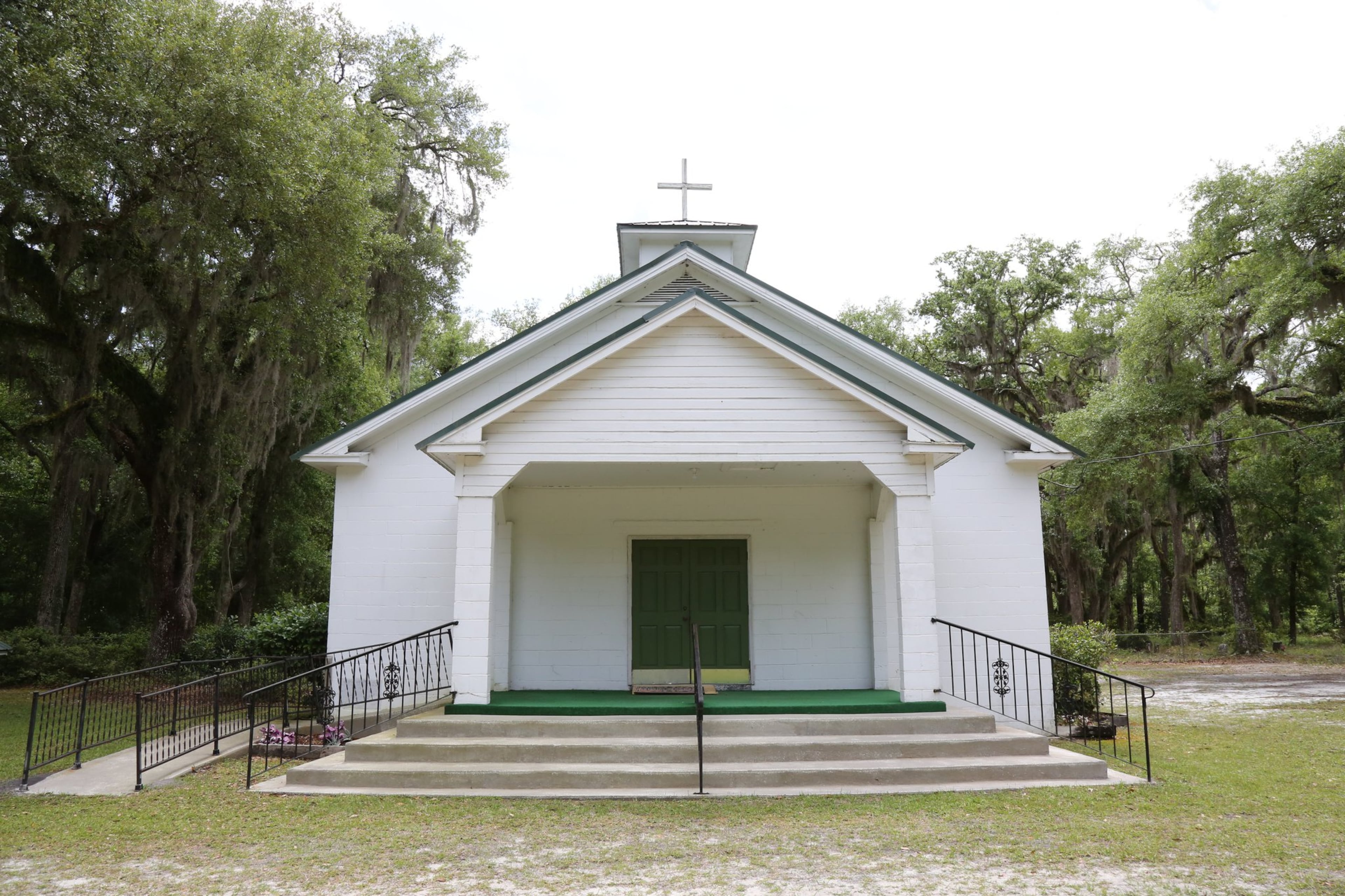 Rising Daughter Baptist Church in Spring Bluff was the site of the murders of Harold and Thelma Swain on March 11, 1985. (File/AJC)