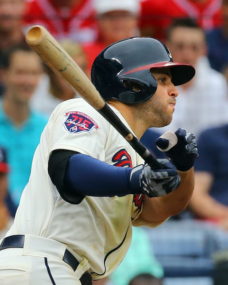 Braves lead 6-1 at rain delay