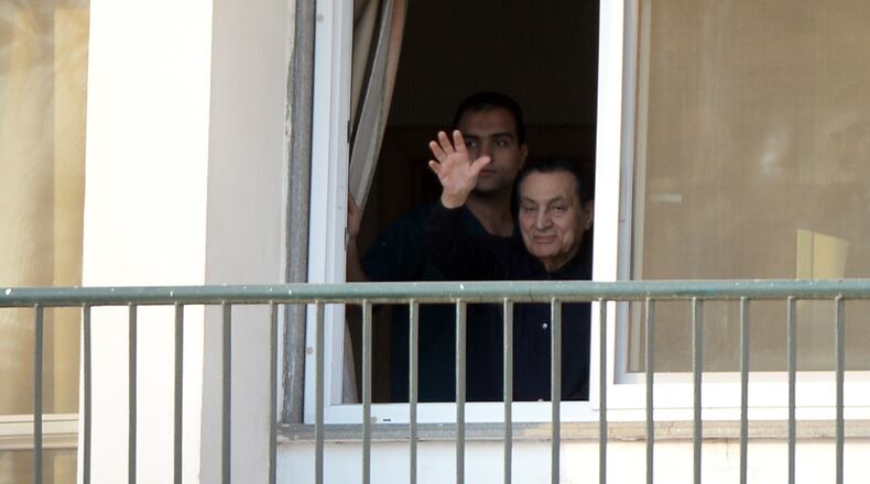 Egypt's former president, Hosni Mubarak, left a military hospital in southern Cairo on Friday.
