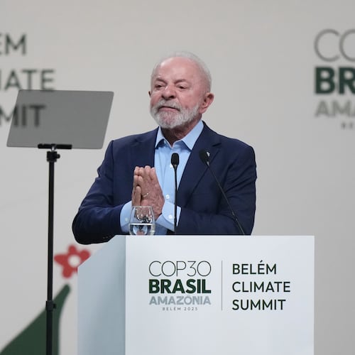Brazilian President Luiz Inacio Lula da Silva addresses a plenary session of the COP30 U.N. Climate Summit in Belem, Brazil, Thursday, Nov. 6, 2025. (AP Photo/Fernando Llano)