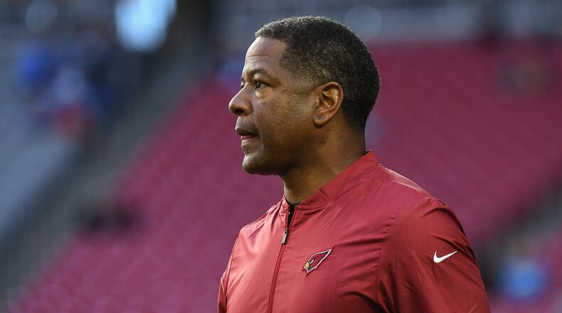 Head coach Steve Wilks of the Arizona Cardinals walks on the field during warm ups for the NFL game against the Detroit Lions at State Farm Stadium on December 09, 2018 in Glendale, Arizona. (Photo by Jennifer Stewart/Getty Images)