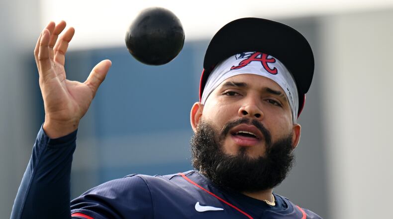 Atlanta Braves pitcher Daysbel Hernández warms up during spring training workouts at CoolToday Park, Friday, February, 16, 2024, in North Port, Florida. (Hyosub Shin / Hyosub.Shin@ajc.com)