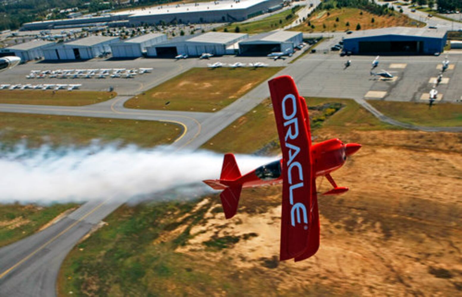 Legendary air show performer Sean D. Tucker
