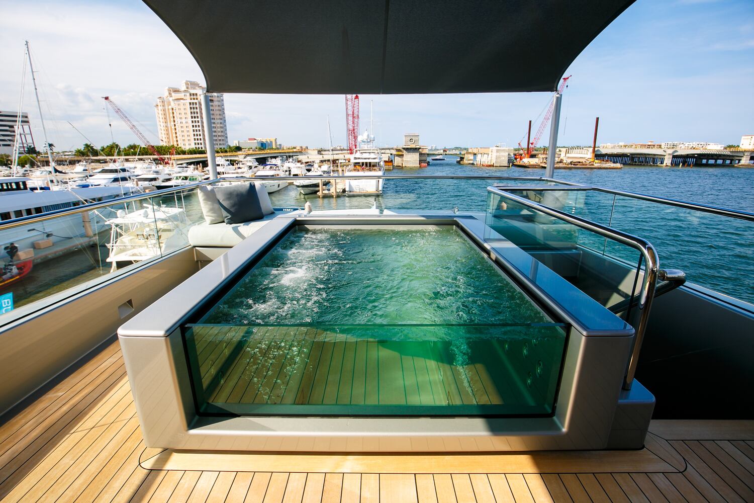 SILVER FAST YACHT Tour