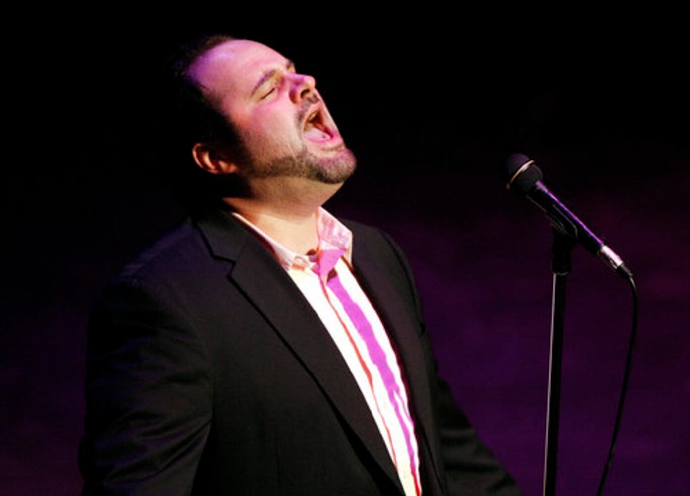 Photos: ‘Phantom' cast sings for charity