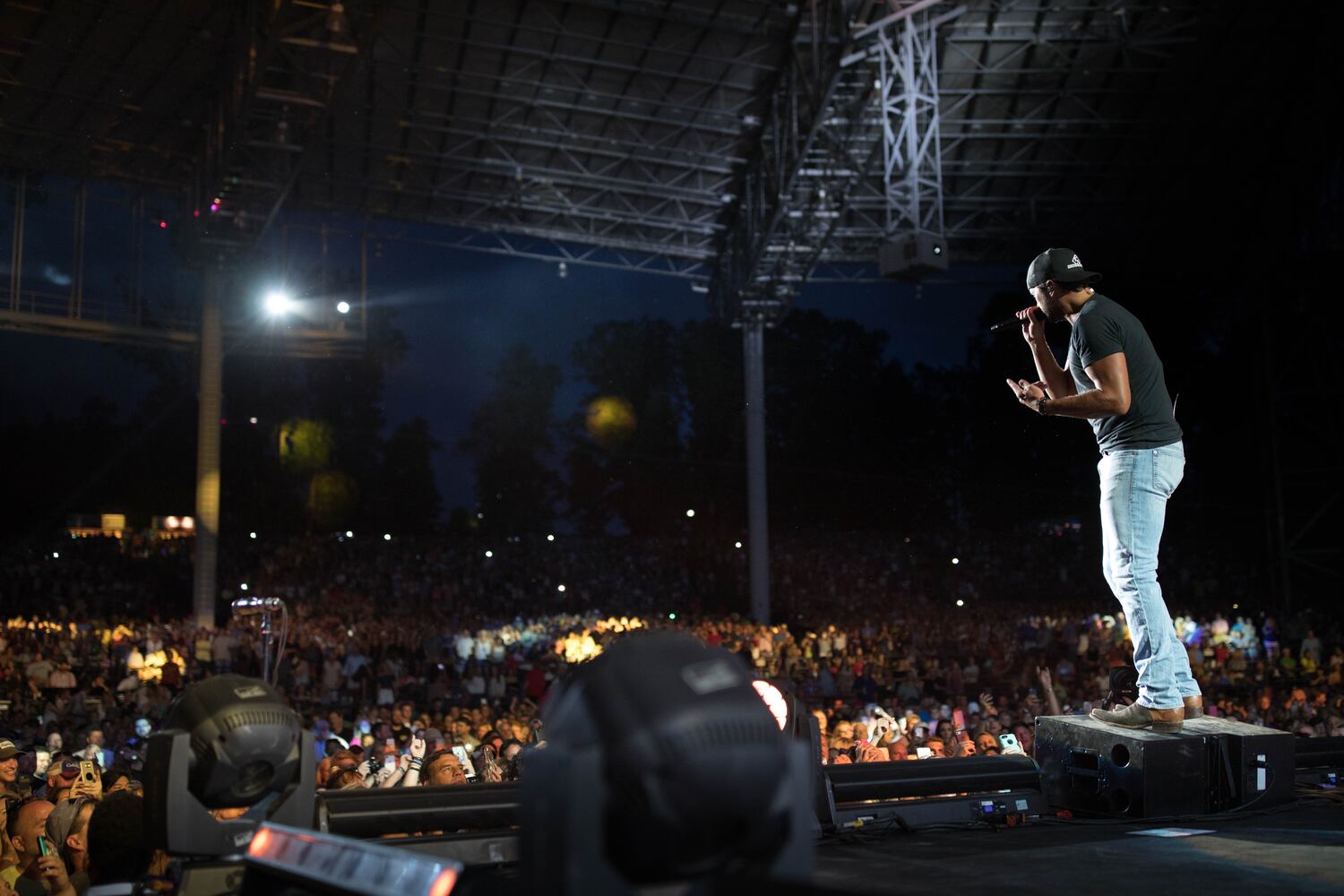 Luke Bryan at Verizon Amphitheatre