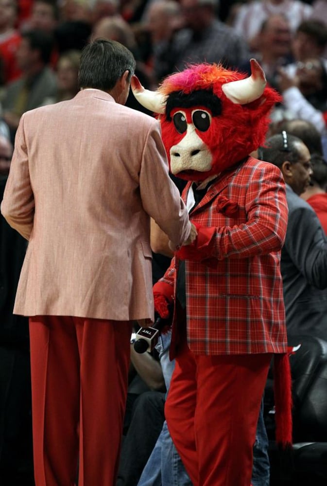 Photos: Craig Sager’s craziest suits