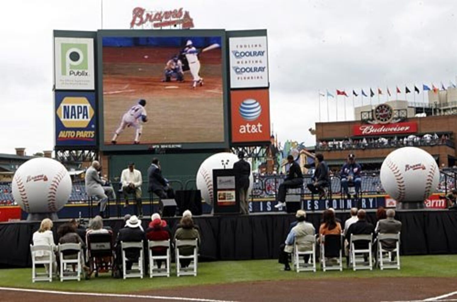 Braves top Phillies in Civil Rights Game