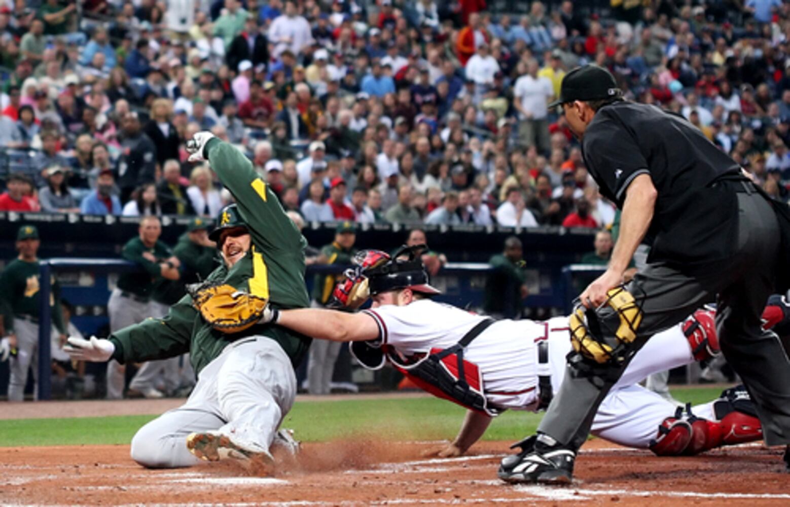 Braves rally to beat A's