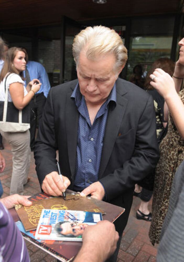 Martin Sheen, Emilio Estevez bus tour stops in Smyrna