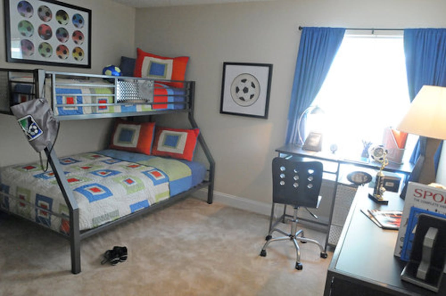Aviara Oaks apartments