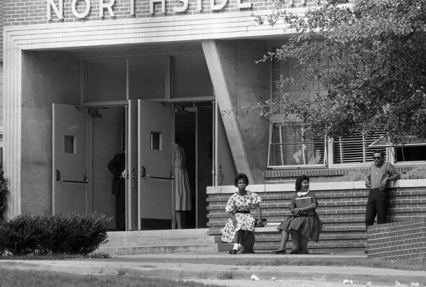 Georgia high school racially integrates