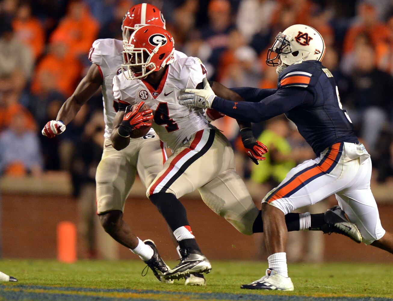 Dogs look to secure SEC East title