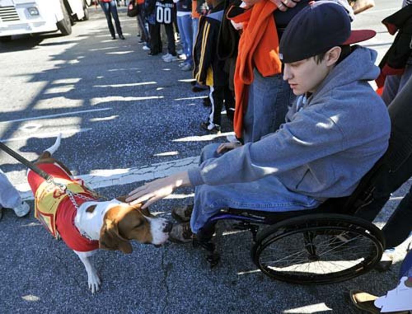 2011 Chick-fil-A Bowl Parade