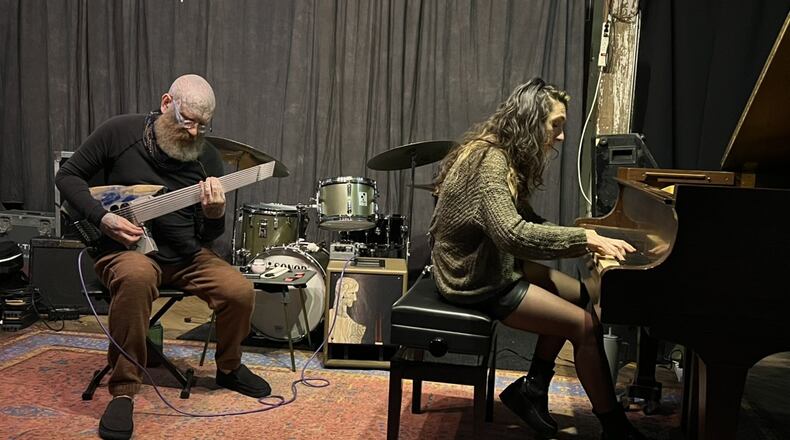 Killick Hinds (left) and Ipek Ingili perform at the proudly unconventional Monday Night Creative Music Series at Eyedrum Art & Music Gallery in southwest Atlanta. (Photo by Reinout Vogt)