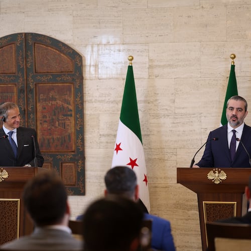 International Atomic Energy Agency's director-general Rafael Mariano Grossi, left, and Syrian Foreign Minister Asaad al-Shibani attend a press conference in Damascus, Syria, Tuesday Aug. 18, 2026. (AP Photo/Ghaith Alsayed)