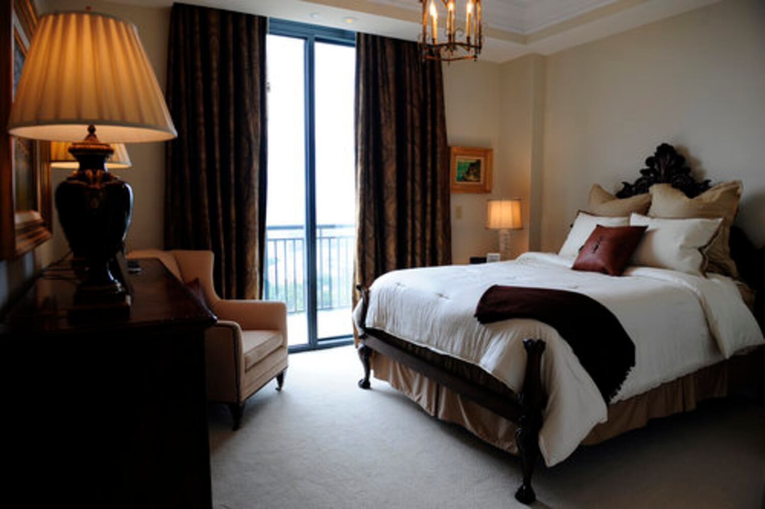Trammel Crow CEO's penthouse soars