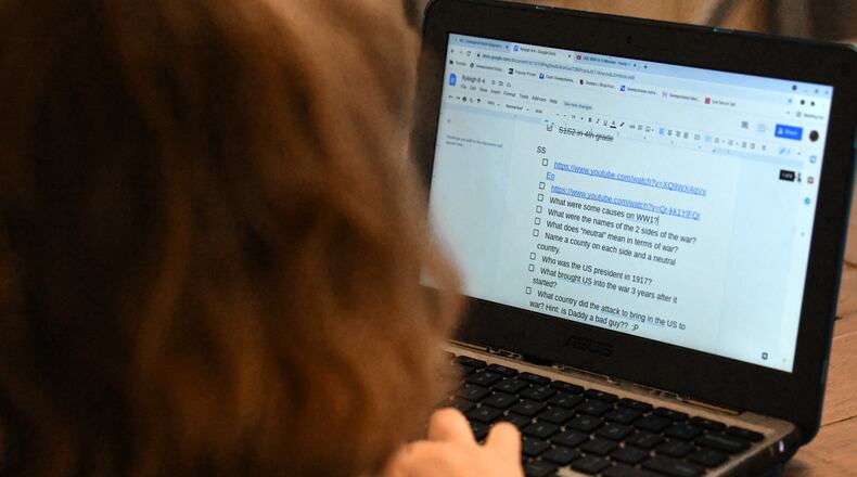 Atlanta Public Schools announced it will expand its virtual learning program to accommodate more students. Registration for the online option initially closed in May, months before the start of the 2021-2022 school year and the recent surge in COVID-19 cases. (Hyosub Shin / AJC FILE PHOTO)