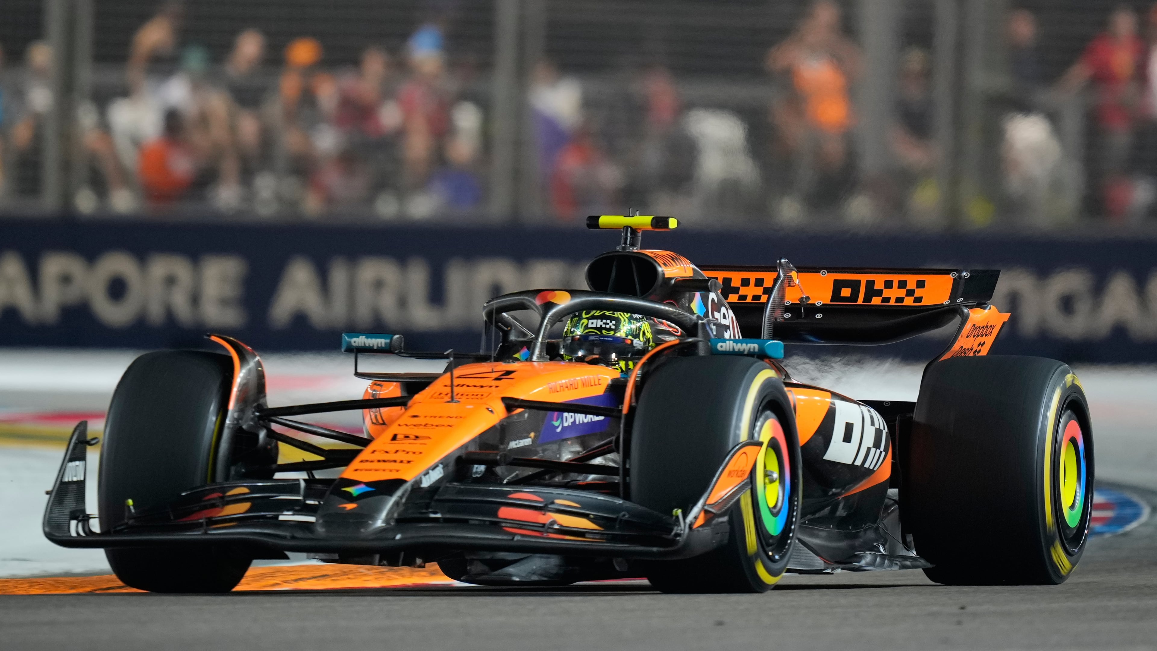 McLaren driver Lando Norris of Britain steers his car during the Singapore Formula One Grand Prix at the Marina Bay Street Circuit in Singapore, Sunday, Oct. 5, 2025. (AP Photo/Vincent Thian)
