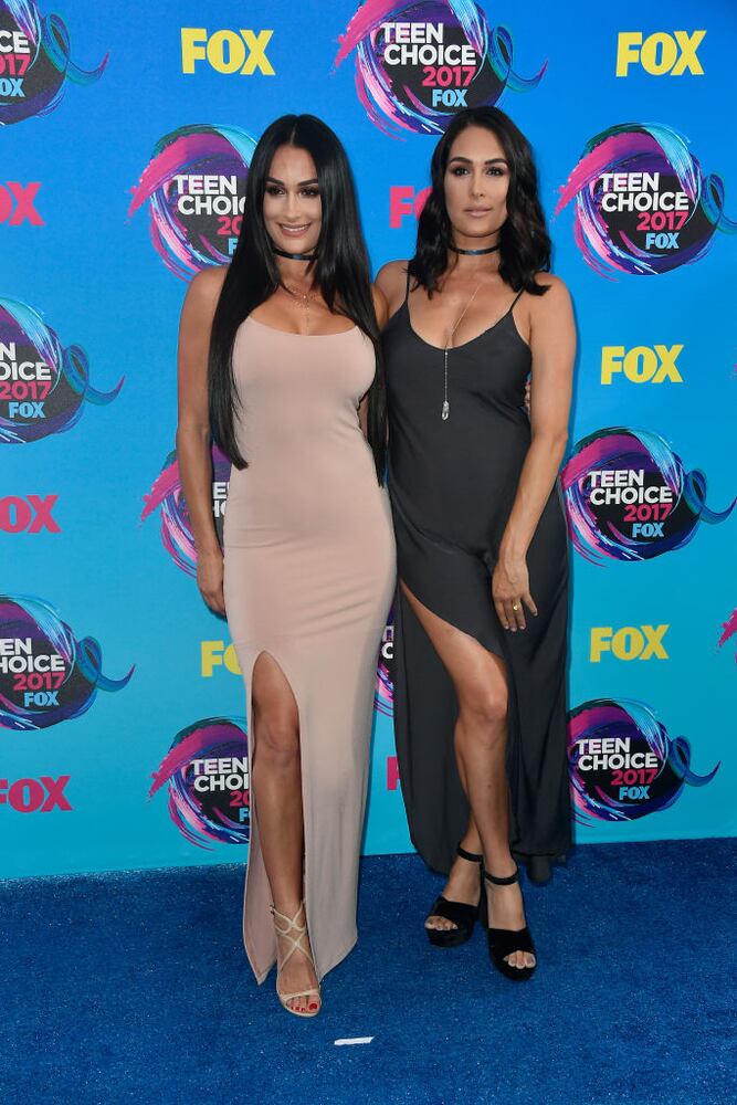 2017 teen choice awards red carpet